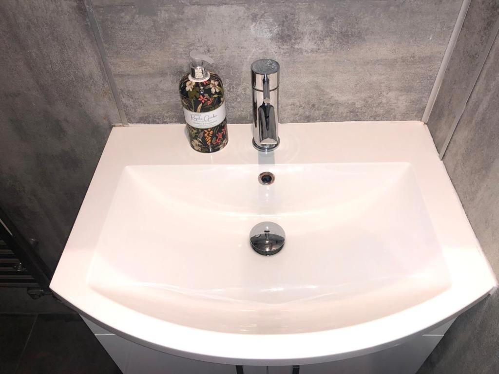 Apartment 10 Large Elegant - Prime Location - Comfortable - Private Brighton