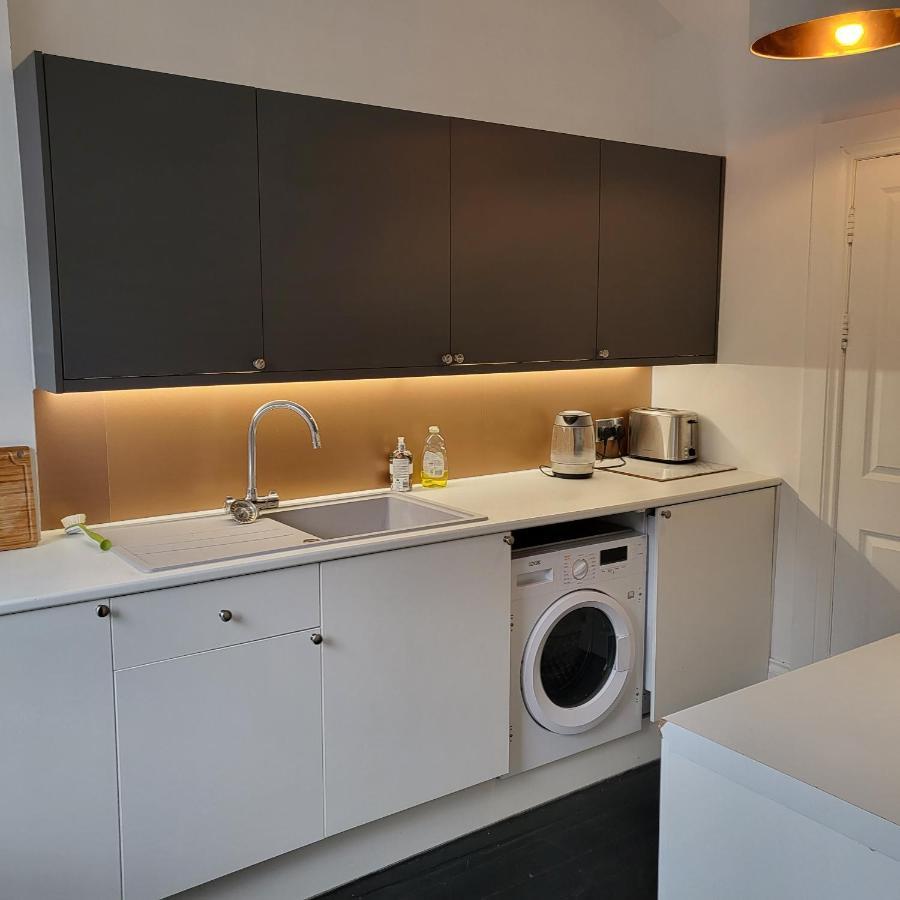 10 Large Elegant - Prime Location - Comfortable - Private * Brighton