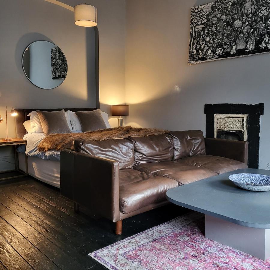 Apartment 10 Large Elegant - Prime Location - Comfortable - Private Brighton