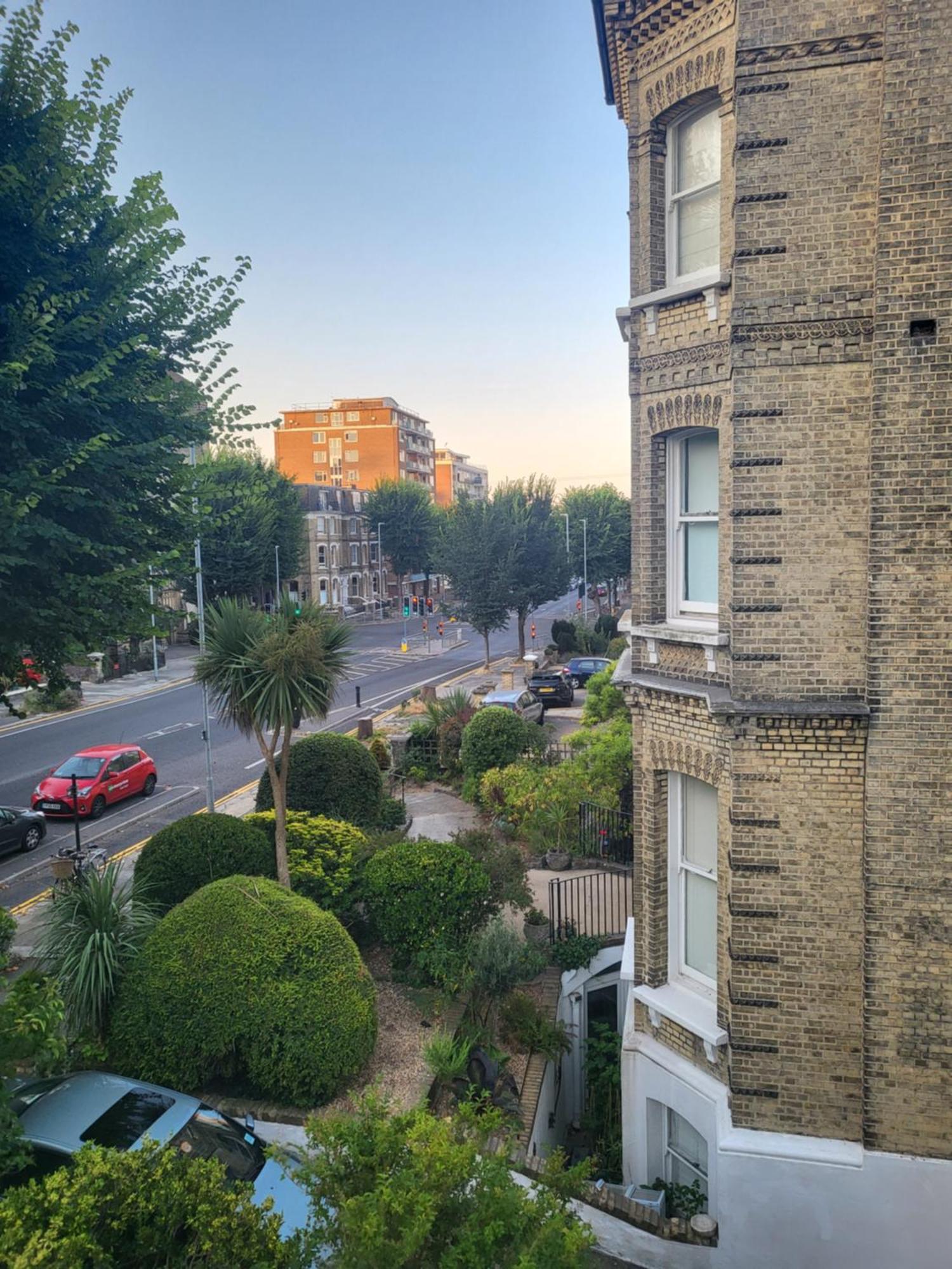 Apartment 10 Large Elegant - Prime Location - Comfortable - Private Brighton